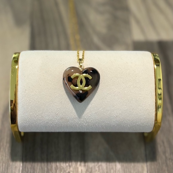 Chanel Gold and Brown Heart Necklace - Picture 2 of 8